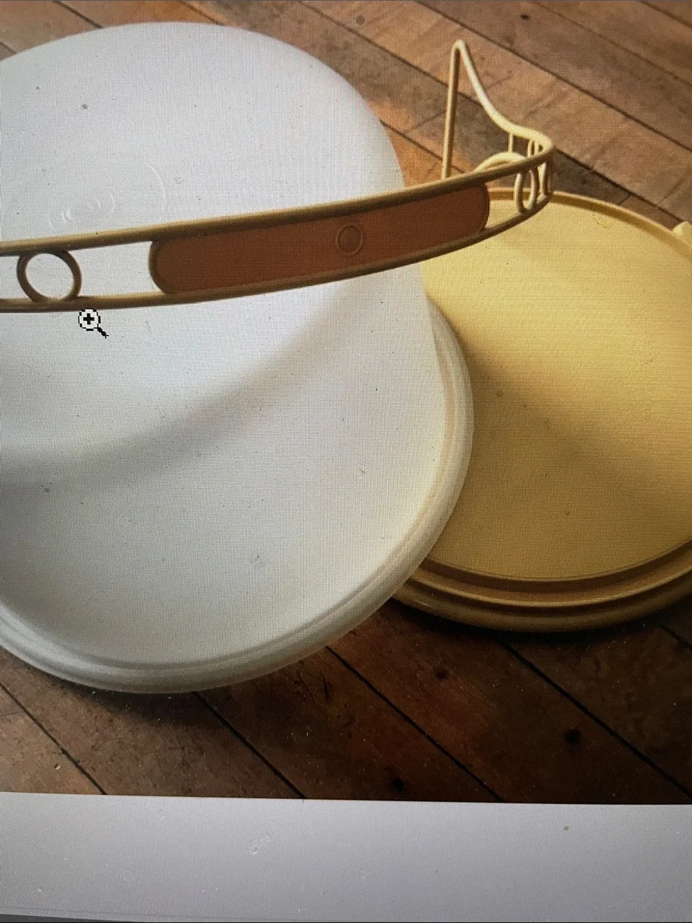 VTG Tupperware CAKE SAVER Harvest Gold